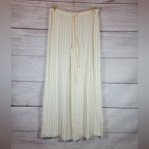 Bailey 44 Pin Striped Wide Leg Pants White and Black Size Small - Picture 1 of 3
